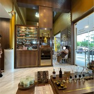 Lek Massage Bangkok เล็กมาสสาจ  BTS Asoke อโศก