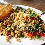 เลี้ยงพานิช