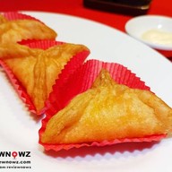 เมนูของร้าน เก๋าแดง by เชฟป้อม -