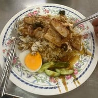 ราดหน้ายอดผัก อภิโภชน์ สูตรต้นตำรับ ซอยรามอินทรา14(ซอยมัยลาภ)