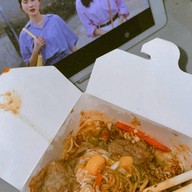 Wok Daily วอคเดลี่ หมี่กล่อง อนุสาวรีย์ชัย