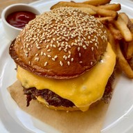 เมนูของร้าน Roast เอ็มควอเทียร์