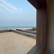 Tumlay Cafe & Bar