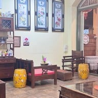 ร้านน้ำชาเจ้าสัว กาดกองต้า