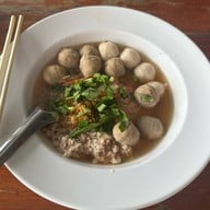 ก๋วยเตี๋ยวป้าปาด ลพบุรี