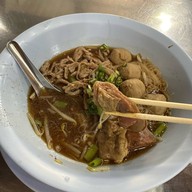 โกชารสเด็ด เนื้อตุ๋นไก่ตุ๋น