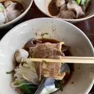 ก๋วยเตี๋ยวเรือคลองสระบัว