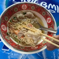 เจ็กอ้าว บะหมี่เกี๊ยว สาขา1 , สาขา2