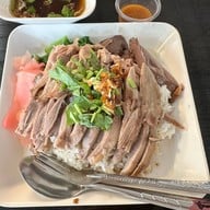 ปราณี ก๋วยเตี๋ยวเป็ด สาขา2 ตลาดเวิลด์มาร์เก็ต