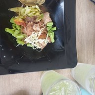 เมนูของร้าน บาร์ขนมจีนบุฟเฟ่ต์ ถนนกาญจนาภิเษก