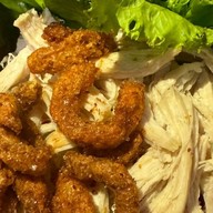 Easy Dish - กระเพรา หมี่คลุกไก่ฉีก