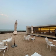 Tumlay Cafe & Bar