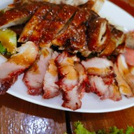 เล๊าเป็ดย่างอินเตอร์