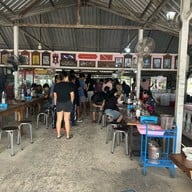 ก๋วยเตี๋ยวป้าปาด ลพบุรี