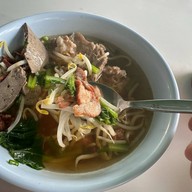 เมนูของร้าน ข้าวหมูแดงโกเยาว์  ท่ากลาง