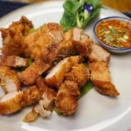 ครัวเจียงใหม่ สาขา ทองหล่อ