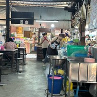 เจ็กอ้าว บะหมี่เกี๊ยว สาขา1 , สาขา2