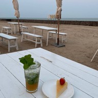 Tumlay Cafe & Bar