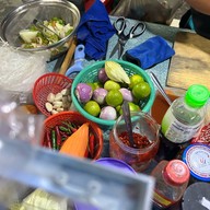 ร้านยำซาเล้ง ซอยไสยวน