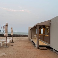 Tumlay Cafe & Bar
