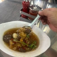 มิตรโภชนา สีลม (ตรงข้าม รพ.เลิดสิน)