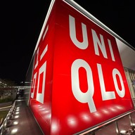 Uniqlo Roadside Ramkhamhaeng