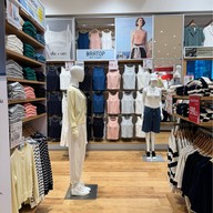 Uniqlo Roadside Ramkhamhaeng