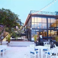 Sea Blue Restaurant พัทยา