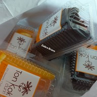 บรรยากาศ เค้กต้นกก สาทร-นราธิวาส