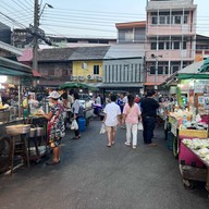 ข้าวคลุกกะปิ ตลาดราชา