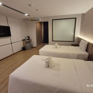 The Srivaree Airport Hotel