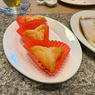 เมนูของร้าน เก๋าแดง by เชฟป้อม -