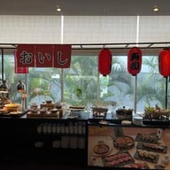 โรงแรมเซ็นทรา บายเซ็นทาราศูนย์ราชการและคอนเวนชันเซ็นเตอร์ แจ้งวัฒนะ