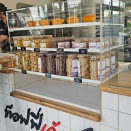 บรรยากาศ Toffee Cake Chonburi By Mattana  ศรีราชา
