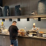 โรงแรมเซ็นทรา บายเซ็นทาราศูนย์ราชการและคอนเวนชันเซ็นเตอร์ แจ้งวัฒนะ