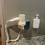 โรงแรมเซ็นทรา บายเซ็นทาราศูนย์ราชการและคอนเวนชันเซ็นเตอร์ แจ้งวัฒนะ