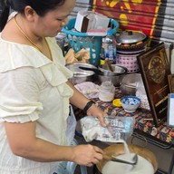 ขนมครกบ้านหม้อ (ป้าน้อย)