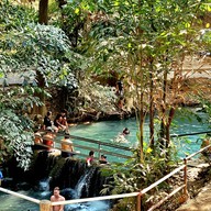 น้ำผุด เขาใหญ่