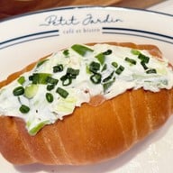 Petit Jardin Café et Bistro