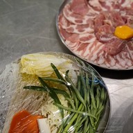 เมนูของร้าน วัววัวหมูหมู หมูกะทะ