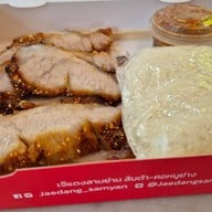 ส้มตำเจ๊แดงสามย่าน ต้นตำหรับ