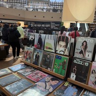 บรรยากาศ Starfield Library