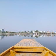 วัดติโลกอาราม กลางกว๊านพะเยา