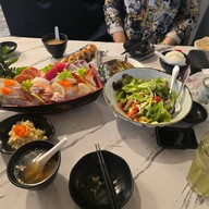 เมนูของร้าน Fukuden Izakaya Tuna Ichiban Sriracha