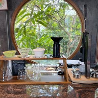 Rinji Bean & Brew Cafe
