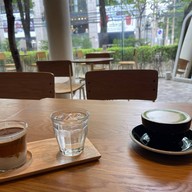 MmD. Cafe - ถนนปั้น