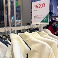 บรรยากาศ Top Ten Myeongdong