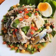 ส้มตำ ยำขนมจีน ก๋วยจั๊บญวน-คุณนายสะอาด ปทุมธานี