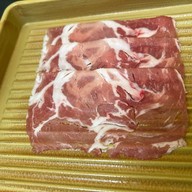 Mo-Mo-Paradise คริสตัล ดีไซน์ เซ็นเตอร์