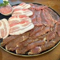 เมนูของร้าน Saneh Mookrata เสน่ห์หมูกระทะ